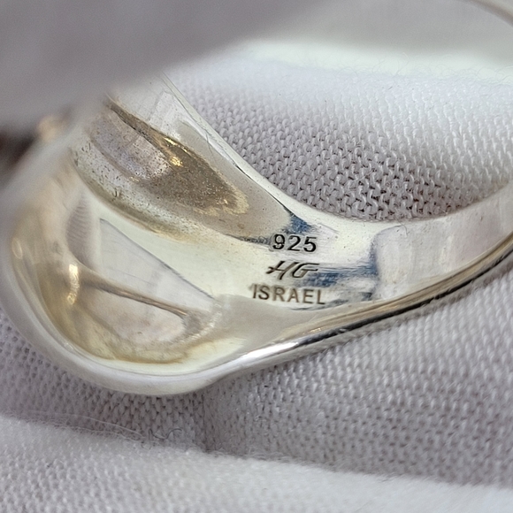 Estate Hagit Gorali Israel Sterling Silver Pearl Ring - Picture 2 of 3